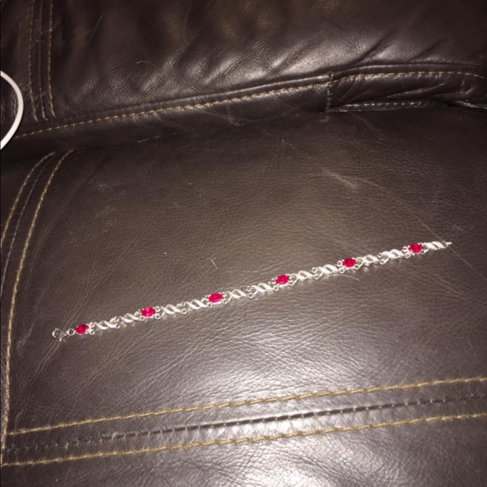 Rubie stones •Kay jewelers bracelet• 🎀